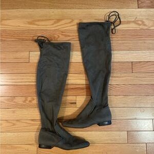 Vince Camuto suede grey boots